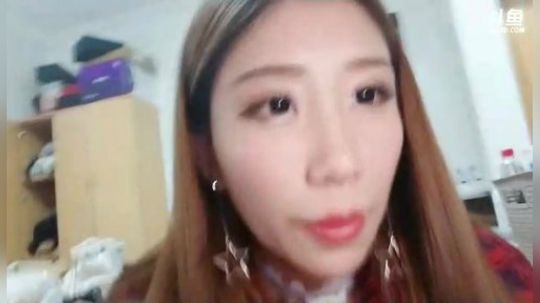 我在斗鱼看可爱的埋埋直播二次元