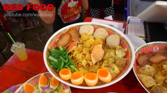 泰国街头小吃 面 street food +1