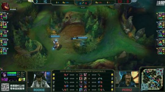 我在斗鱼看英雄联盟官方赛事直播英雄联盟