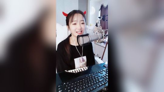 登月团丶离去发布了一个斗鱼视频2018-11-08