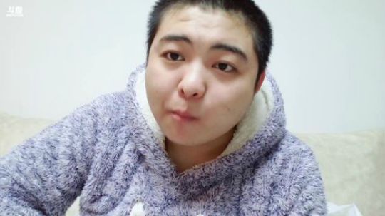 我在斗鱼看朱老师z直播绝地求生