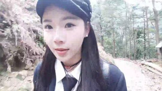 小姨子：带你们逛森林公园 2018-11-10 12点场