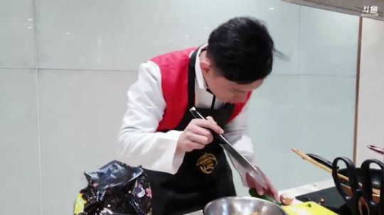 《厨艺小当家》第一季之黑暗料理