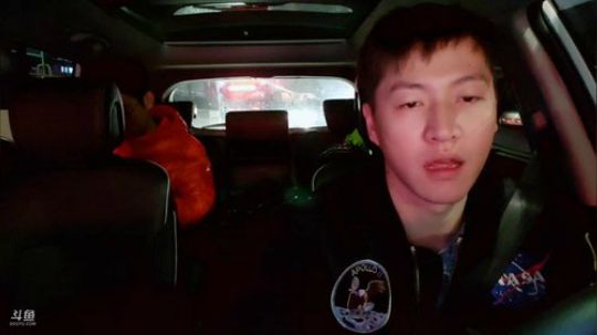 890551丶蒙蒙的骑士风风发布了一个斗鱼视频2018-11-10