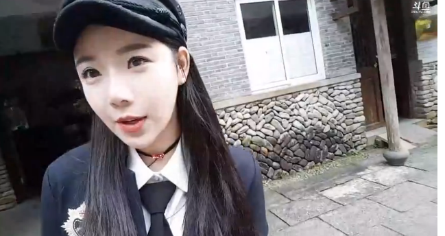 小姨子：带你们逛森林公园 2018-11-10 14点场
