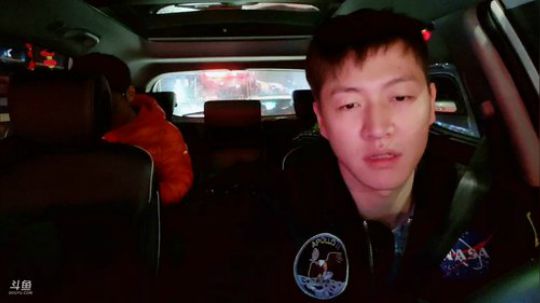 890551丶蒙蒙的骑士风风发布了一个斗鱼视频2018-11-10