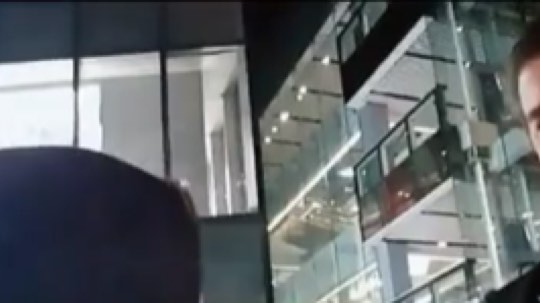 又一个老外被小6残害？