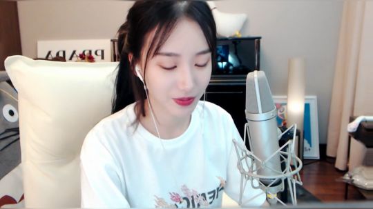 我来啦啦啦 241431 2018-11-10 22点场