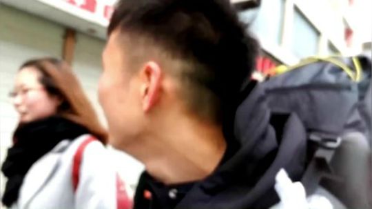 我在斗鱼看叶子户外直播户外