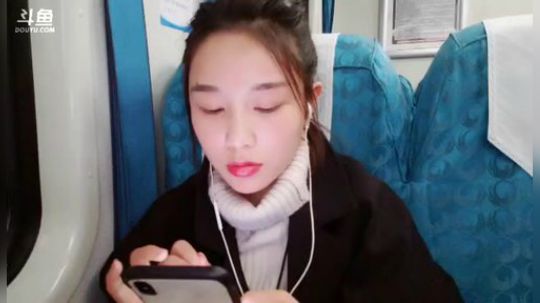 HHHISHHH发布了一个斗鱼视频2018-11-14