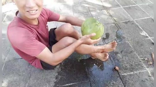 椰子洗脚
