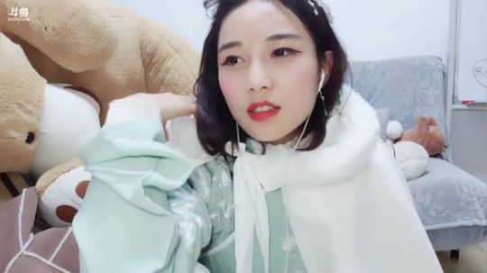 肖淑洁生命中的光和盐发布了一个斗鱼视频2018-11-17