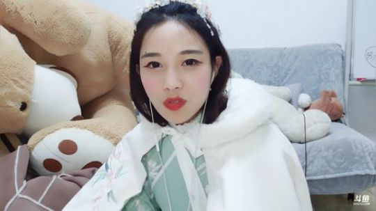 肖淑洁生命中的光和盐发布了一个斗鱼视频2018-11-17