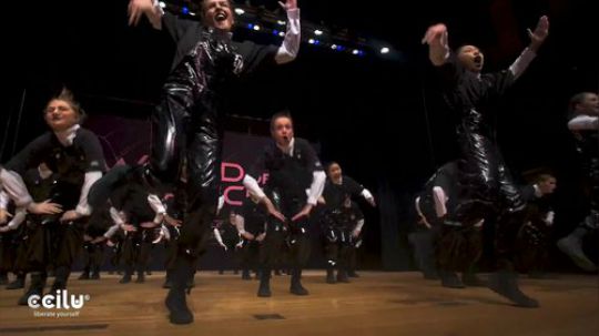 WOD炸翻全场的冠军齐舞！波士顿站The Young