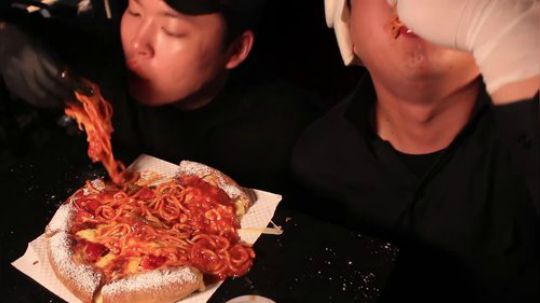 【欲望美食】E36 吃什么不重要，重要的是吃谁