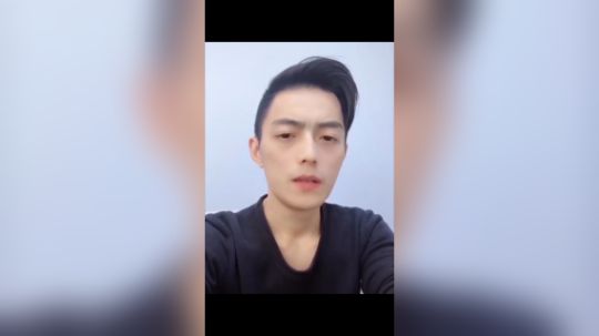 以后没有特殊情况，绝对不会让粉丝们苦苦等待了。[流泪][流泪