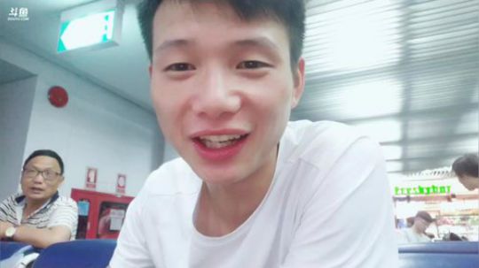 在泰国，9点飞机回成都 2018-11-20 22点场