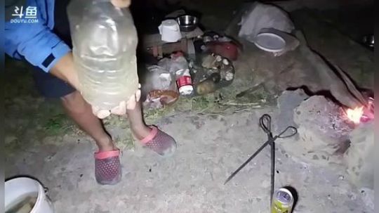 我在斗鱼看许文强户外直播户外