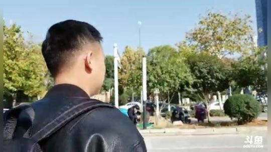 肖淑洁的188万粉丝发布了一个斗鱼视频2018-11-23