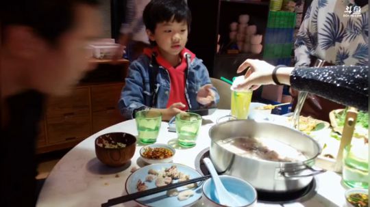 和黑人西一起走个秀 2018-11-25 20点场