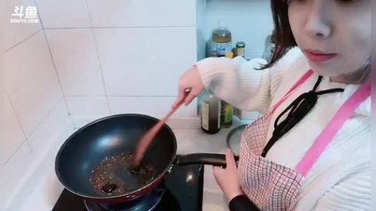 小闲：做个饭然后《pokemon》 2018-11-24 16点场