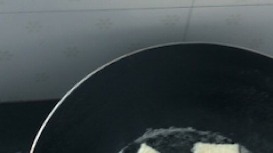 来我家呀，我下面给你吃。好不容易回家，家人都不在，为了就是吃