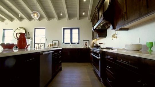 -豪宅欣赏-在洛杉矶山脉高处拥有开阔天际线景观