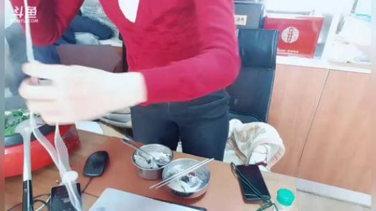 丿Good丶发布了一个斗鱼视频2018-11-27