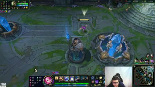 liyunanhj发布了一个斗鱼视频2018-11-28