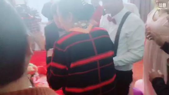 结婚结婚！冲鸭808195 2018-11-28 07点场
