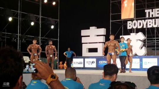 伤心hh发布了一个斗鱼视频2018-11-30