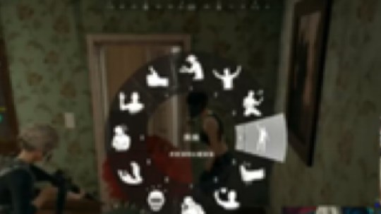 调戏没枪的就很开心～嘻嘻