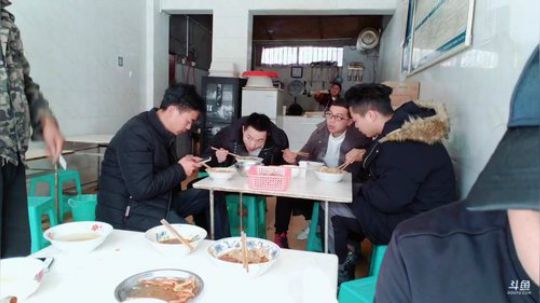 雨泽一起上山做饭(≧ω≦)/ 2018-12-02 12点场