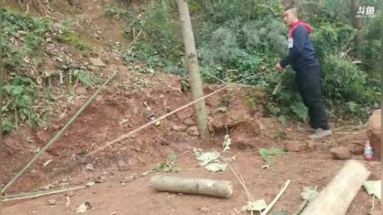 我在斗鱼看黑哥户外直播户外