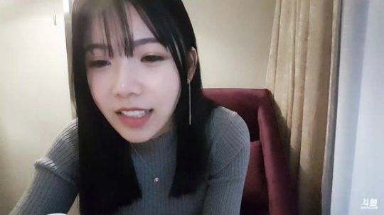 伤心hh发布了一个斗鱼视频2018-12-03