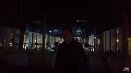 天气不好电视节目取消了，健身＋海鲜。 2018-12-07 19点场