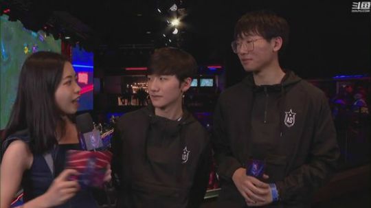 Smlia丶卡布奇诺发布了一个斗鱼视频2018-12-07