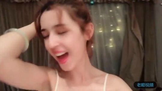 新晋女神【哈妮克孜】简直太漂亮了，是心动的感觉！