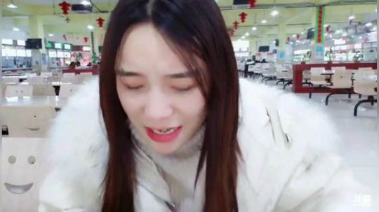 肖淑洁生命中的光和盐发布了一个斗鱼视频2018-12-11