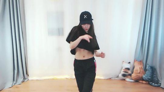 Hello晨哥发布了一个斗鱼视频2018-12-12