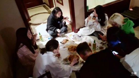 节目结束 明天飞武汉 2018-12-12 01点场