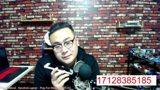 免费热线148，女粉第一次看直播，买20万左右的车