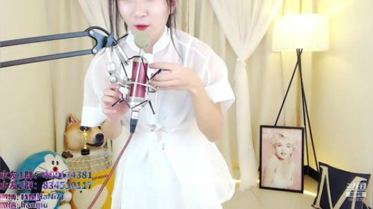 一个默默跳舞的小男孩的 2018-12-05 20点场