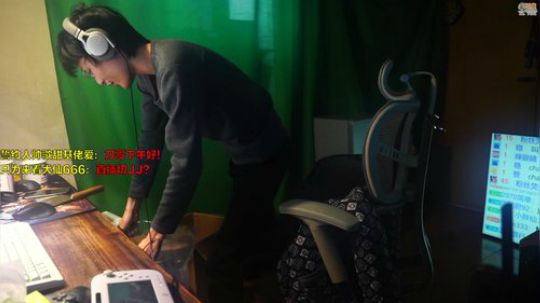 1风间琉璃1发布了一个斗鱼视频2018-12-13