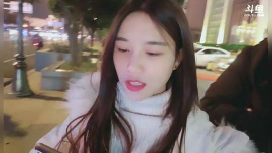 肖淑洁生命中的光和盐发布了一个斗鱼视频2018-12-13