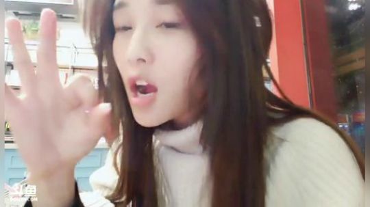 肖淑洁生命中的光和盐发布了一个斗鱼视频2018-12-14