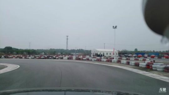 HHHISHHH发布了一个斗鱼视频2018-12-14