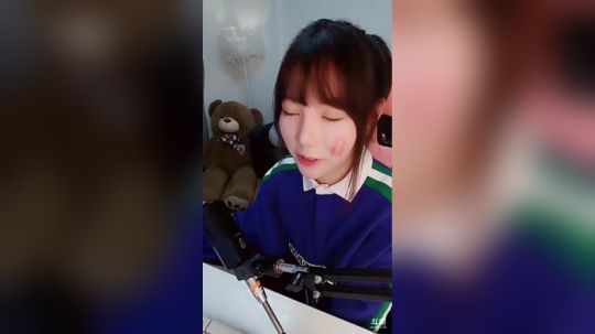 hagetaka发布了一个斗鱼视频2018-12-15