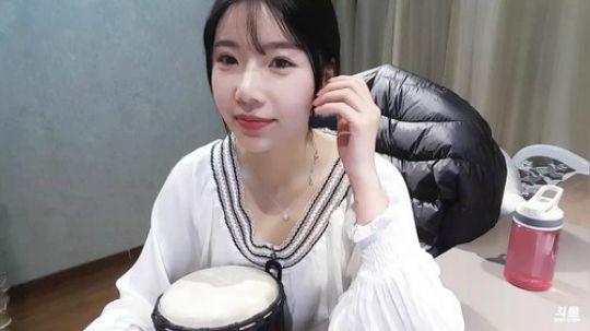 小姨子:周一啦 2018-12-17 15点场