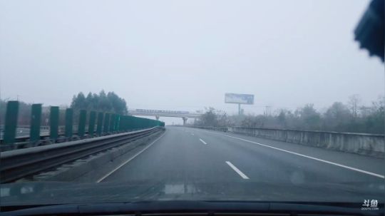 HHHISHHH发布了一个斗鱼视频2018-12-17